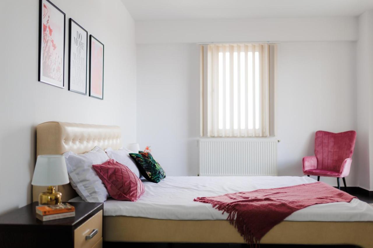 Plaza Apartment ซาตูมาเร ภายนอก รูปภาพ