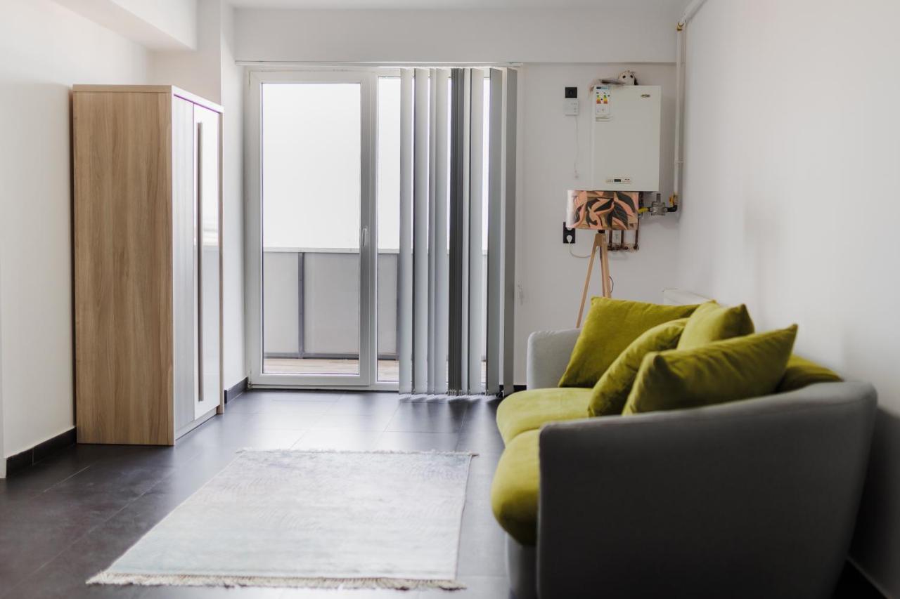 Plaza Apartment ซาตูมาเร ภายนอก รูปภาพ