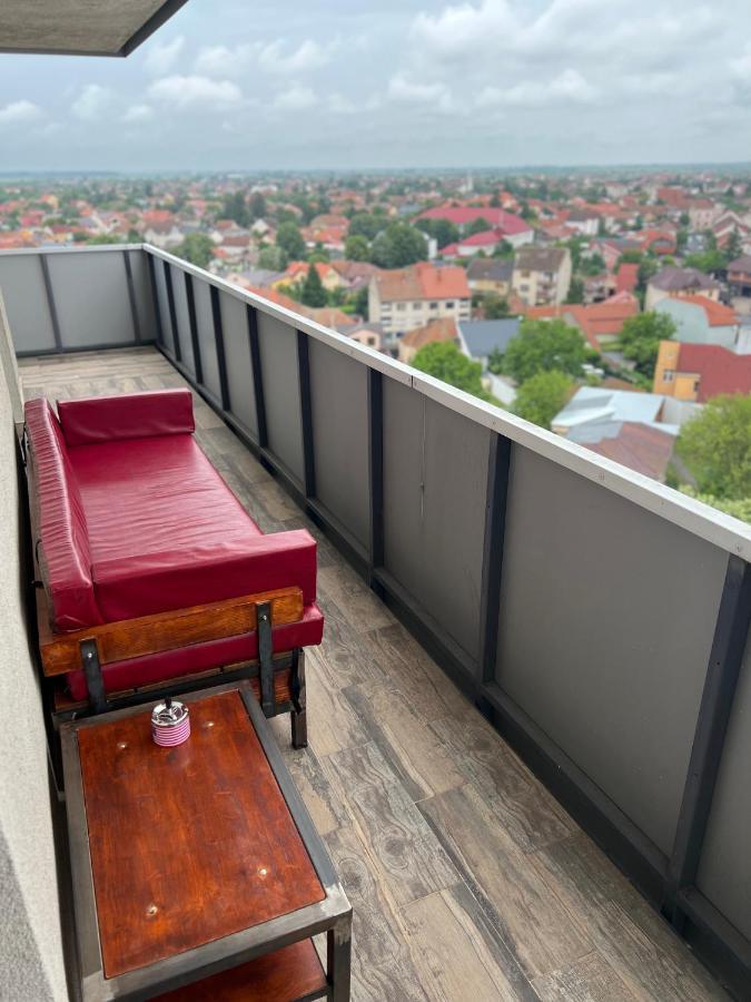Plaza Apartment ซาตูมาเร ภายนอก รูปภาพ
